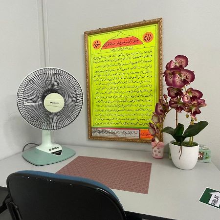 Homestaymuslim Di 틀룩인탄 외부 사진