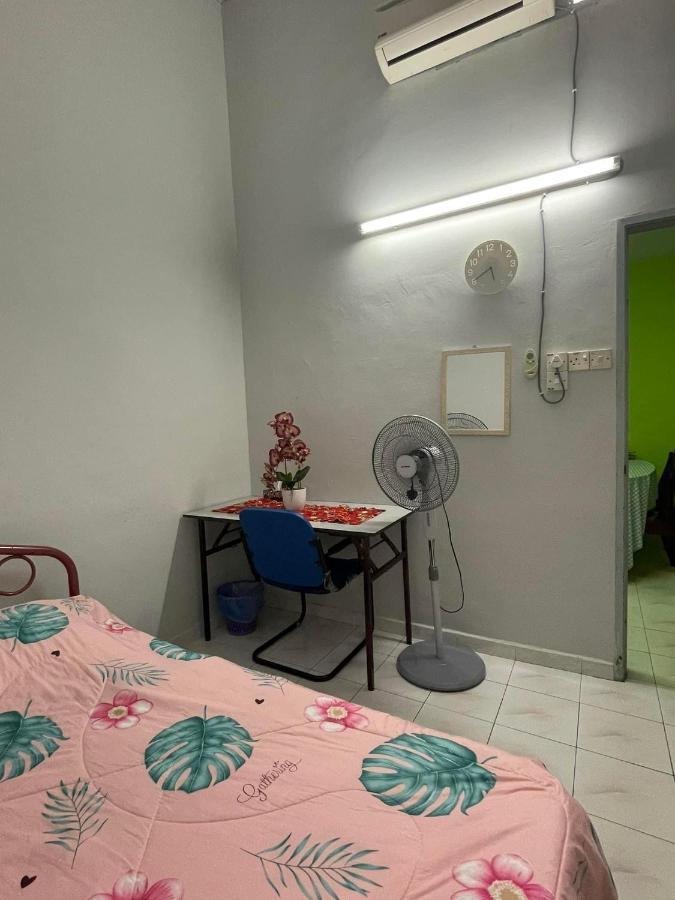 Homestaymuslim Di 틀룩인탄 외부 사진