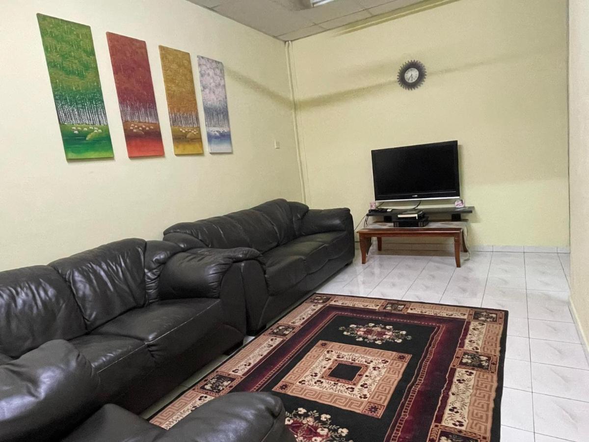 Homestaymuslim Di 틀룩인탄 외부 사진