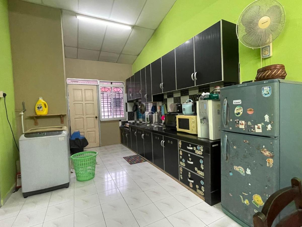 Homestaymuslim Di 틀룩인탄 외부 사진